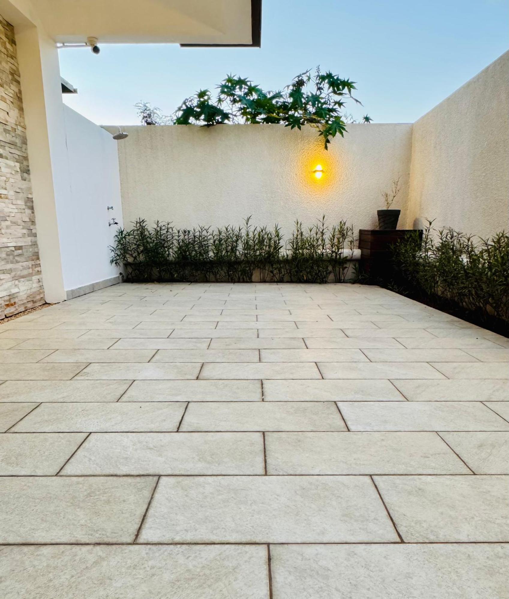 Modern Flat In Flic En Flac-Walk To The Beach Esterno foto